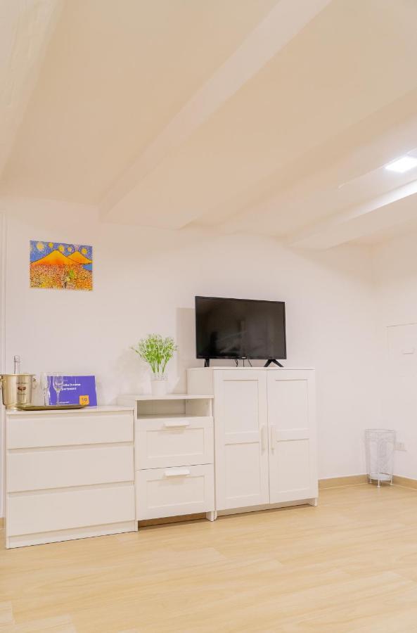 Reginella Duomo Apartment Neapol Zewnętrze zdjęcie